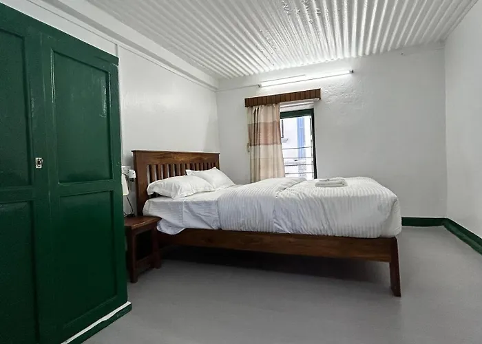 Shiva Apartment, Traditional In Thamel Apartment *